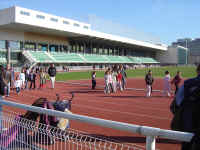 stade.JPG (470655 octets)